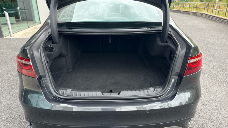 Jaguar XF 2.0 D200 R-Dynamic HSE 4dr Auto AWD Diesel Saloon